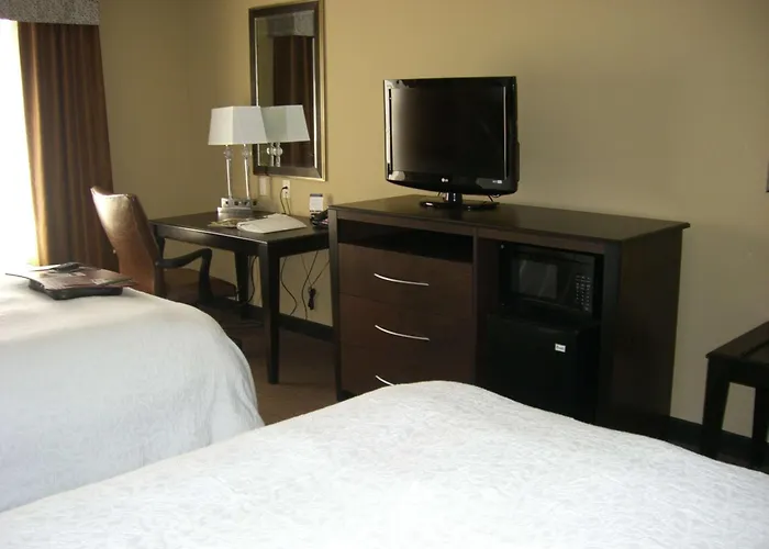 Hampton Inn And Suites Pueblo/North