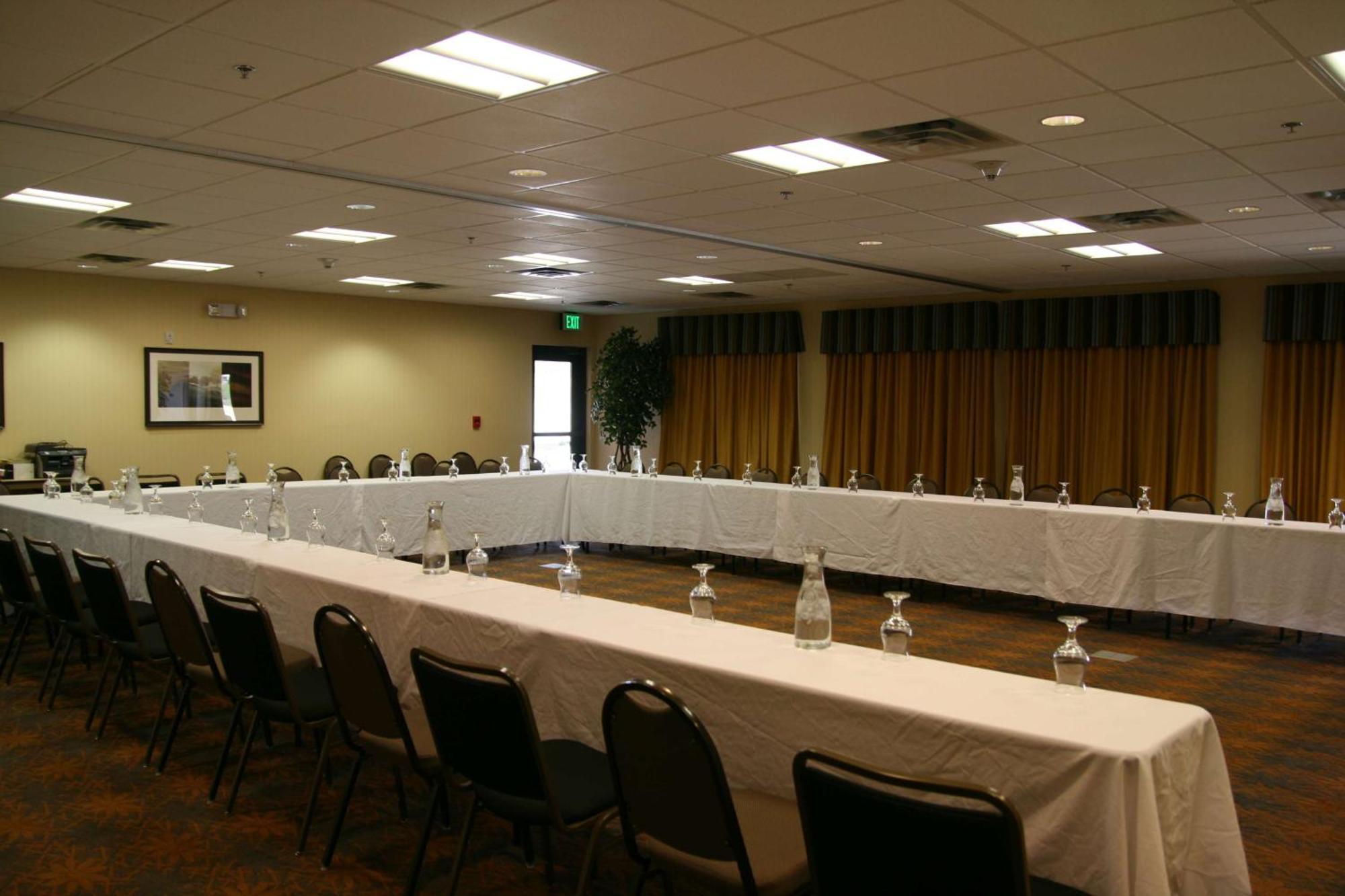 Hotel Hampton And Pueblo/north 3*