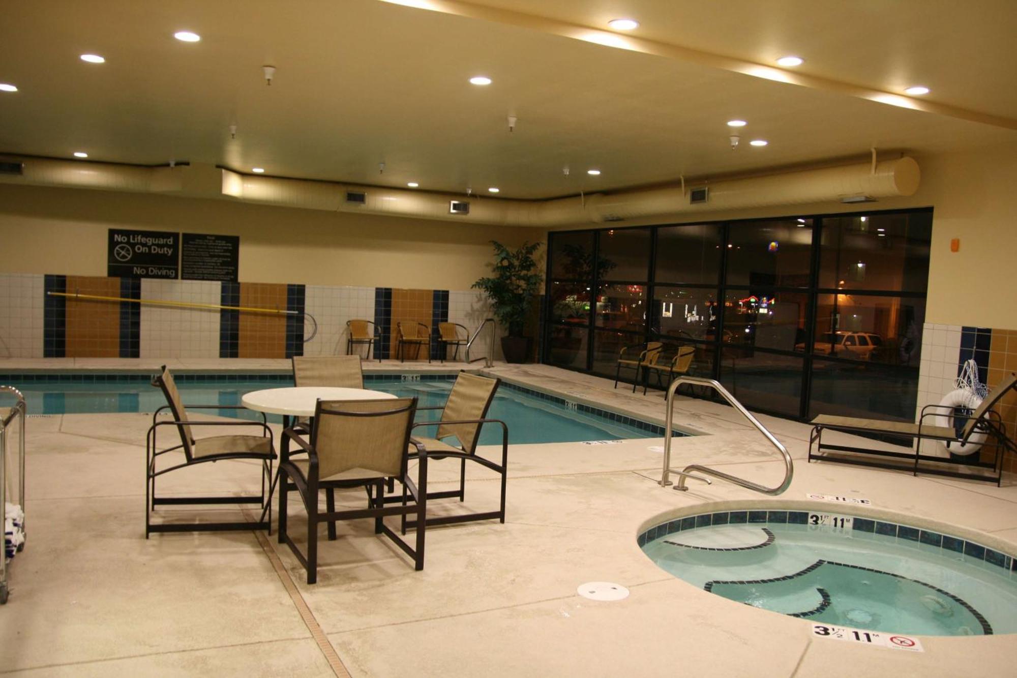Hampton And Pueblo/north Hotel 3*