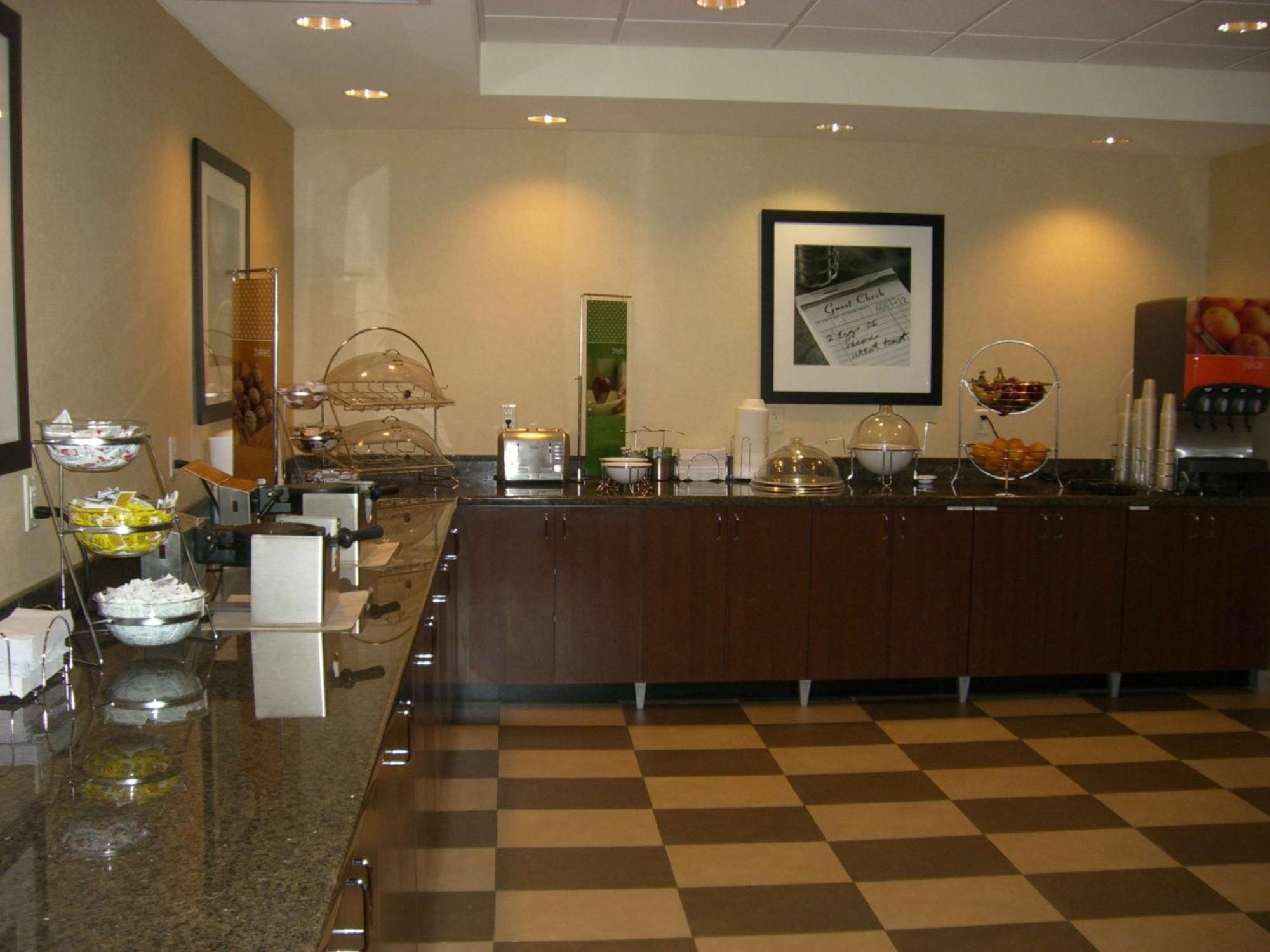 Hampton And Pueblo/north Hotel 3*